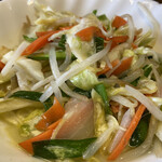 おふくろ亭 - 2023/02/14
      ホル鍋定食 大飯 温泉玉子 ニンニク 600円
      中華風野菜炒め 100円
      大根きんぴら 100円
      チキンかつ 100円