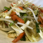 おふくろ亭 - 2023/02/14
      ホル鍋定食 大飯 温泉玉子 ニンニク 600円
      中華風野菜炒め 100円
      大根きんぴら 100円
      チキンかつ 100円