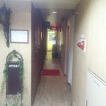 175°DENO担担麺 - 【2013年05月】通路の先に店舗があります。