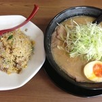 五麺八舎 - チャーハン定食  880円