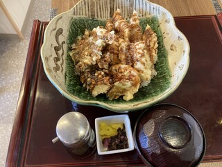 h Nihon Ryouri Totoyume - 穴子１本天丼１８００円