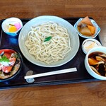 田むら - 【2023.2.14(火)】きのこの汁定食(まぐろ丼・麺260g)995円