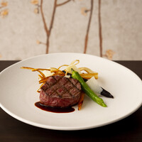 AKAUSHI BEEF　あか牛サーロインのグリル　季節の野菜