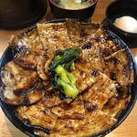 Buta Daigaku - 豚丼(大)