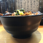 Buta Daigaku - 豚丼(大)側面