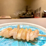 Kego Furuya - 対馬アコヤ貝柱一味醤油焼き。独特の歯応えと旨みが堪らない。焼き加減が素晴らしい。