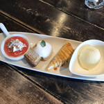 ボンドカフェ  - 