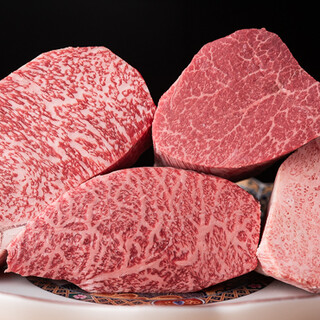 食材の持ち味を生かした『熟成肉』で、凝縮された美味を楽しむ