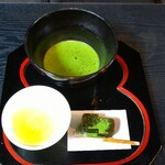 寺島屋弥兵衛商店 - 宇治抹茶と抹茶羊羹セット700円