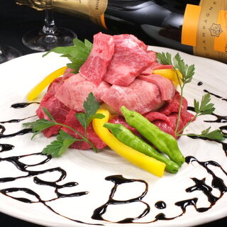 ヨ・イ・二・ク◇お祝事や特別な日はインパクト大な【肉ケーキ】