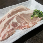 焼肉 牛正 - あぐー豚ロース。甘みも最高！