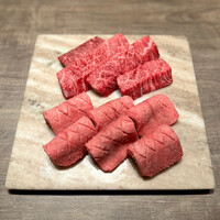 USHIGORO S. SHINJUKU - 究極の黒タン・特選ハラミ