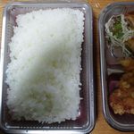 梨花園 - 肉野菜炒め弁当（ごはん部分）