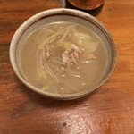 キッチン・オバサン - お味噌汁 優しい出汁と具沢山で食事が一層楽しくなるお味噌汁です