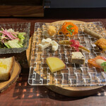 ペッシェ ニトロ - 前菜、サラダ、パン(全て美味しい〜‼️)