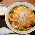 Nakajima Tei - 味噌ラーメン870円＋ライス