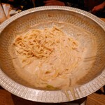 Sakagura Nabe - シメの生パスタ