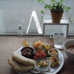 雑穀cafe　小粒 - 天然酵母のピタパンプレート