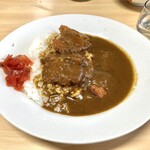 三共食堂 - 揚げたてのカツを使ったカツカレーは満足度120％