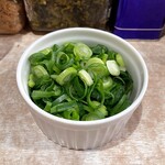 横濱ラーメン あさが家 - 青ネギ150円。