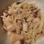 裕の輪 - パスタ　九十九里浜の蛤　九条葱の根　帆立　水烏賊