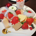 但 - 甘味８寸盛