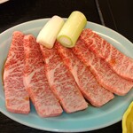 豊岡精肉焼肉店 - 綺麗なお肉です