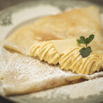 ムッシュ ペペ - パリもちの生地に北海道産発酵バター、カソナードがマリアージュ