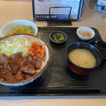 美味しいお肉の店 やまの - 