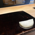 鮨 三心 - べったら漬け