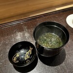 鮨 三心 - 赤出汁