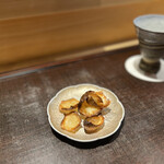 鮨 三心 - 百合根は二年間熟成させたもの