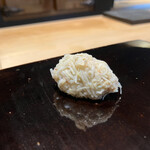 鮨 三心 - 柴山の松葉蟹