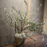 鮨 三心 - お花の先生がいるそうです。