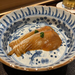 鮨 三心 - 浅葱と生姜の薬味