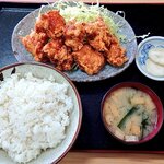 あおき食堂 - 鶏唐揚定食