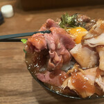 Sumibi Suteki Hidamari An - 3種盛肉丼　大