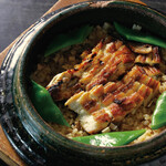 Whole grilled conger eel pot Kamameshi (rice cooked in a pot)
