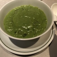 中国飯店 富麗華 - ふかひれスープ。