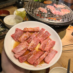 ヤキニク OHANA - 宮崎牛中落ちカルビ80g100円