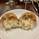 グリルフレンチ - 蟹クリームコロッケ　ぱっかーん♪