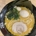 家系ラーメン一新家 - 