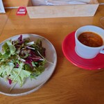 モン テルセーロ - ランチのサラダとスープ