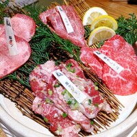 炭火焼肉 牛仁 一番町本店 - 