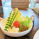 洋食 Grazie - 洋食屋さんらしいサラダ