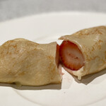 おかしやうっちー - さちのかいちごのクレープ