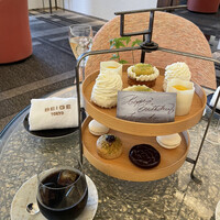 ベージュ アラン・デュカス 東京 - 