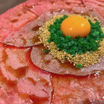 肉バル SHOUTAIAN - ■王者のユッケ　¥2,090