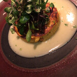 ラカーヴデランパール - 釣り太刀魚のふわふわクレープ　ボナシェンヌ　
      ブールブランソース　塩いくら添え