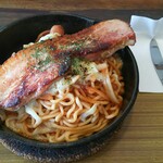 Banzai naporitan - ナポリタン(中盛り)＋焦がしチーズ＋厚切りベーコン(1320円) 